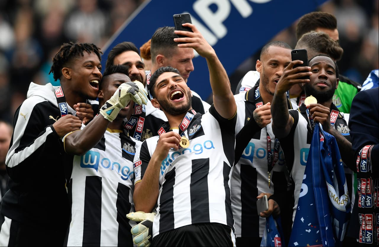 Los jugadores de Newcastle United celebrando.