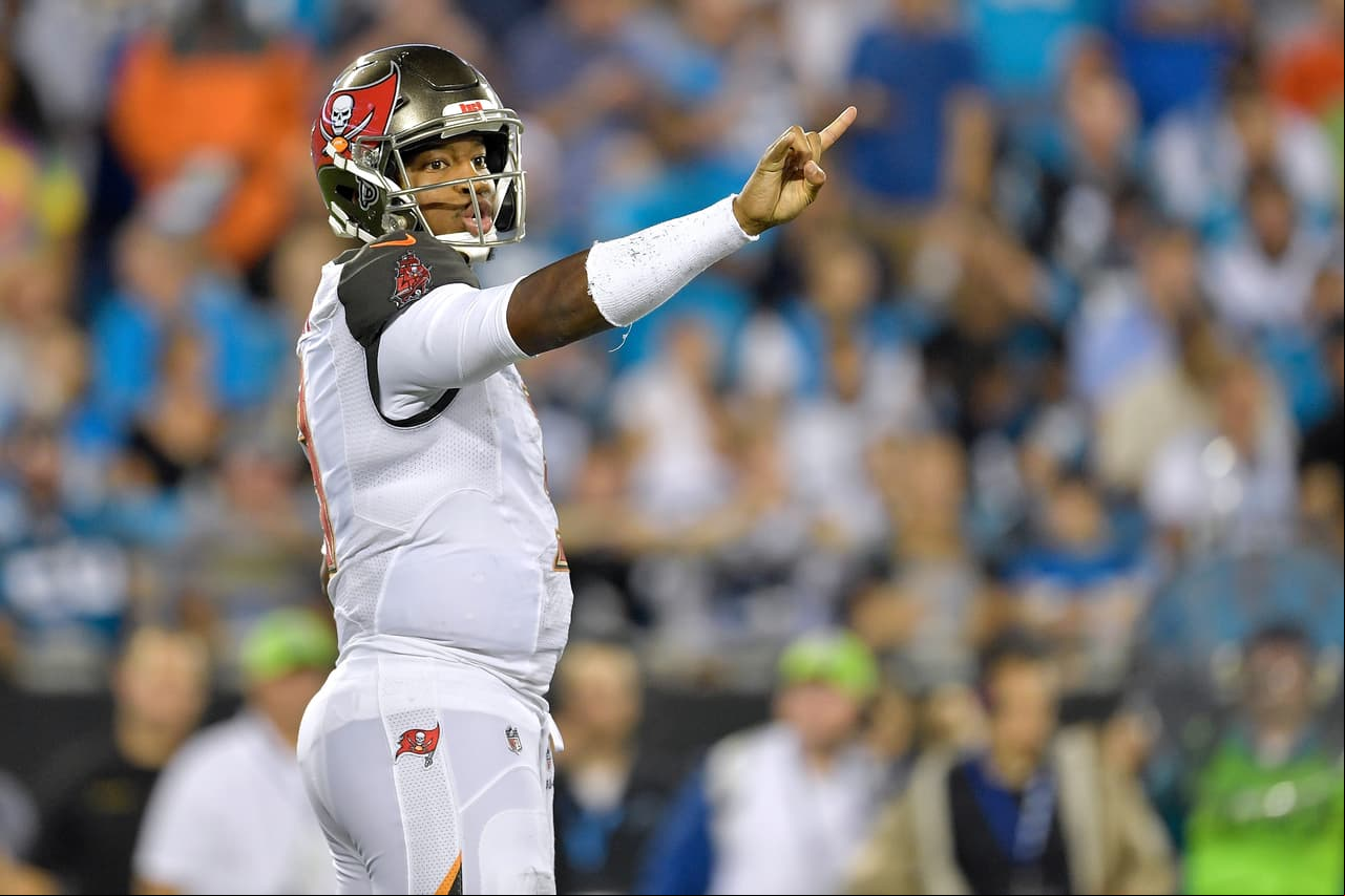 Las mejores imágenes del Carolina Panthers vs Tampa Bay Buccaneers del Thursday Night en la Semana 2 de la NFL.