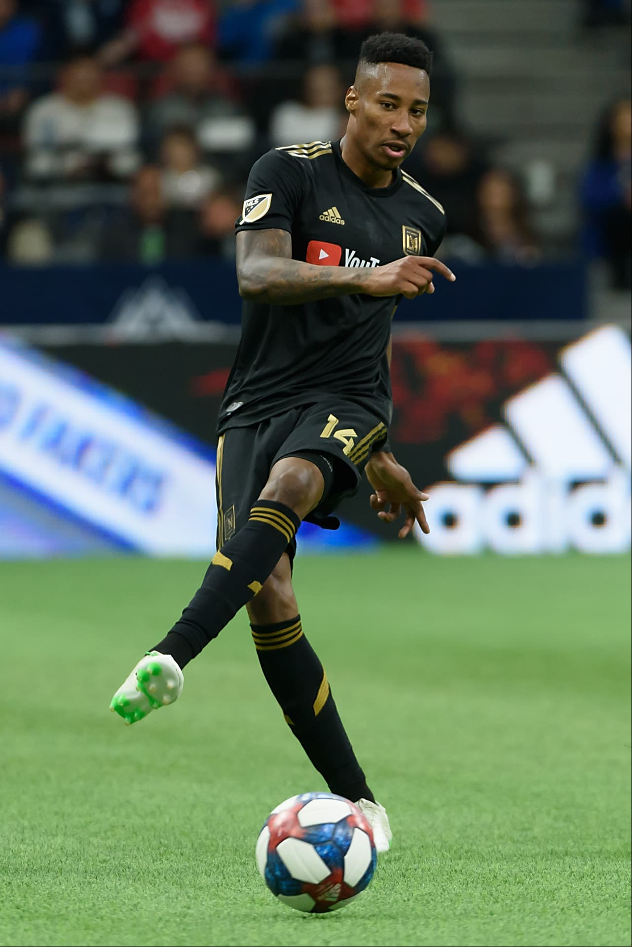 Mark-Anthony Kaye es hoy en día uno de los mejores jugadores 'área a área' de Major League Soccer. El volante canadiense de LAFC es un 'fijo' en el equipo nacional de su país y en el club entrenado por Bob Bradley, que lo tiene como una de sus mayores armas en la lucha por obtener su primera MLS Cup.