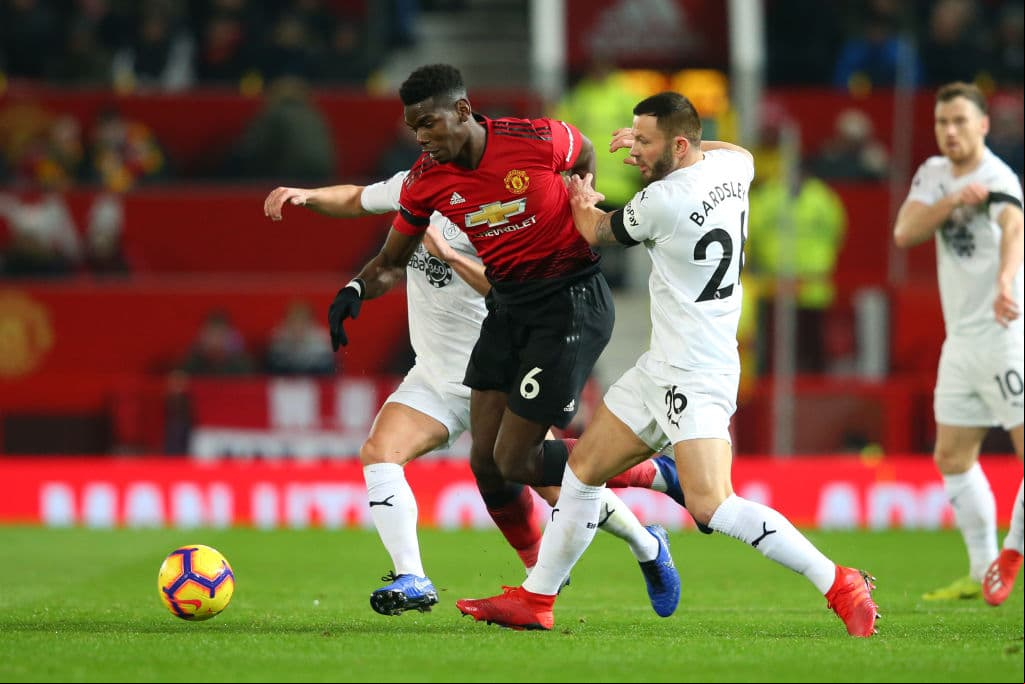 Paul Pogba, uno de los jugadores que inevitablemente, en algún punto del partido, requieren de una doble marcación por su velocidad, fortaleza física y capacidad de crear estragos.