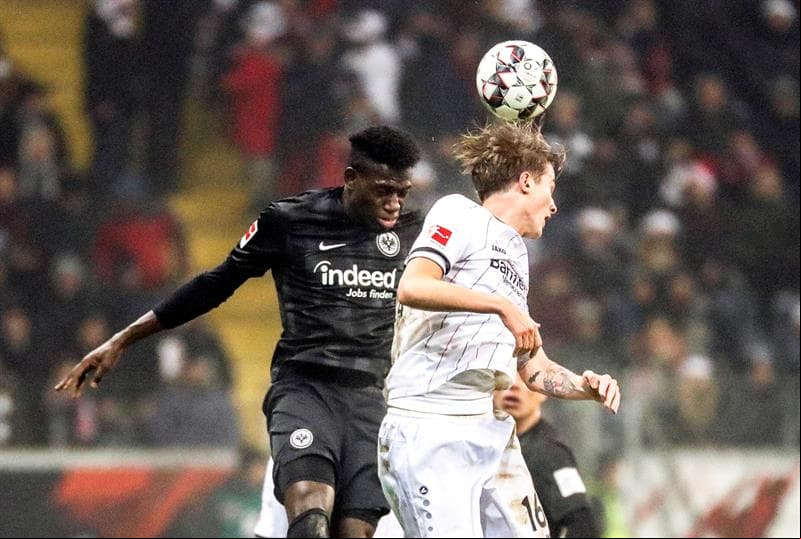 Fue un duelo cerrado contra Bayer Leverkusen, que de ganar su habría acercado a esa pelea.