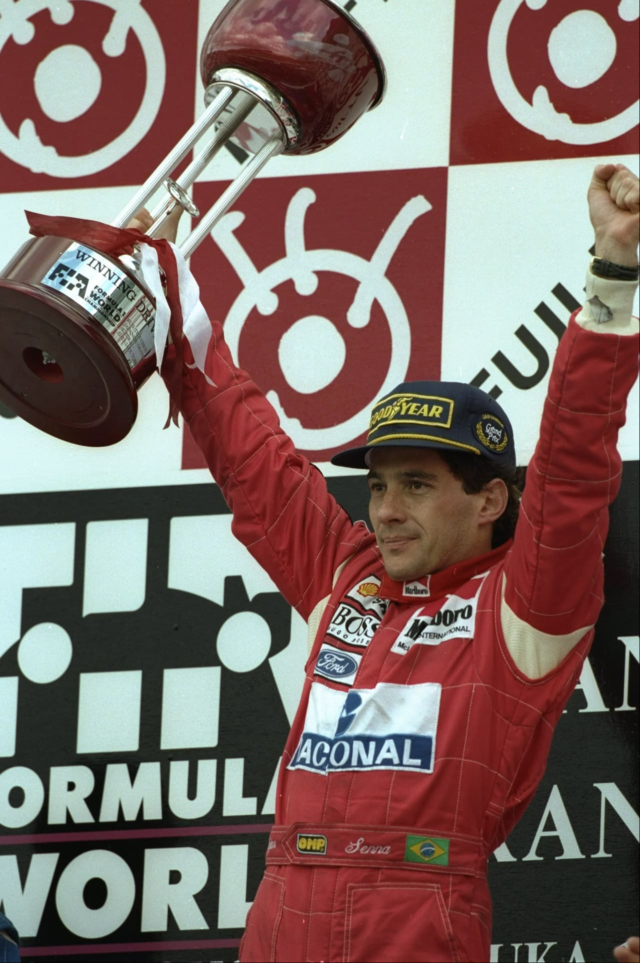 "Nunca conocerás el sentimiento de un conductor al ganar una carrera. El casco esconde sentimientos que no se pueden entender"