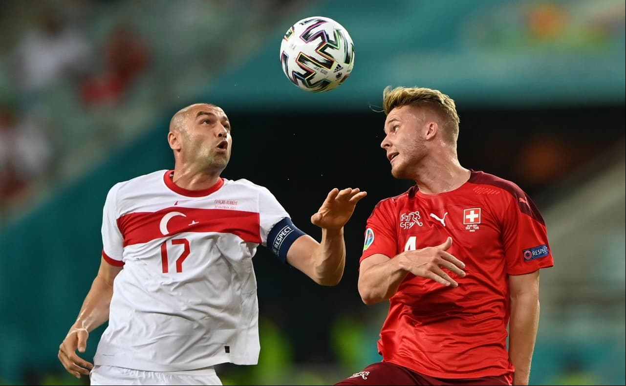 Suiza golea a Turquía 3-2 y, con este resultado, es tercero en el Grupo A en la Euro 2020. Con doblete de Xherdan Shaquiri y gol de Haris Seferovic, los suizos consiguen la victoria y esperan combinaciones para su clasificación a la siguiente ronda.
