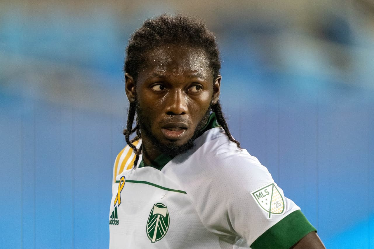 CENTROCAMPISTA - Yimmi Chara (Portland Timbers)