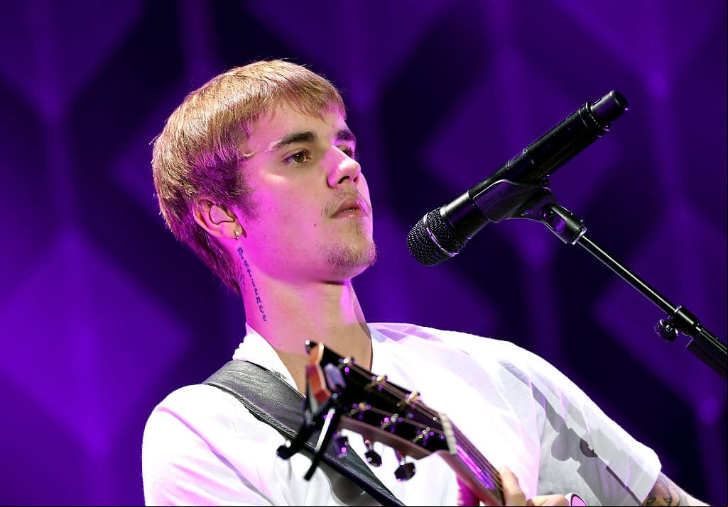 Este ha sido el video del cantante canadiense más popular en la plataforma. Fue uno de los más rápidos en llegar a la marca de los dos mil millones de reproducciones.
