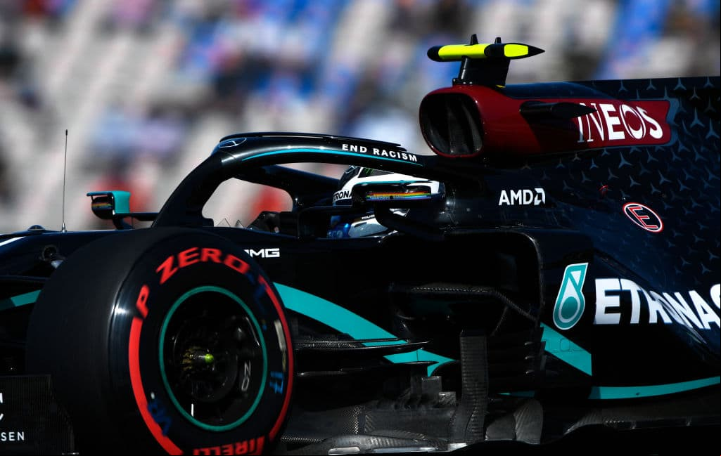Bottas y Verstappen arrancarán en segundo y tercero; ‘Checo’ Pérez va de quinto. | Así arrancarán en el GP de Portugal 2020: Hamilton, Bottas, Verstappen, Leclerc, Pérez, Albon, Sainz, Norris, Gasly y Ricciardo.