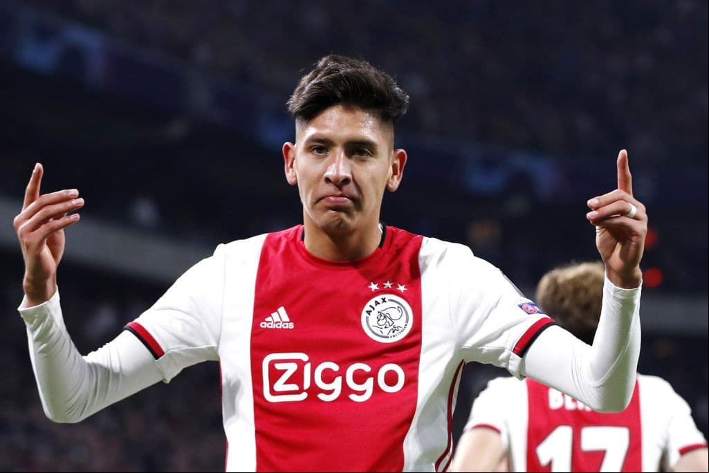 Edson Álvarez del Ajax, de 13 millones bajó a 10, pero esto no fue debido a la pandemia, pues ya su desempeño en el club no ha sido tan favorable para el mexicano.