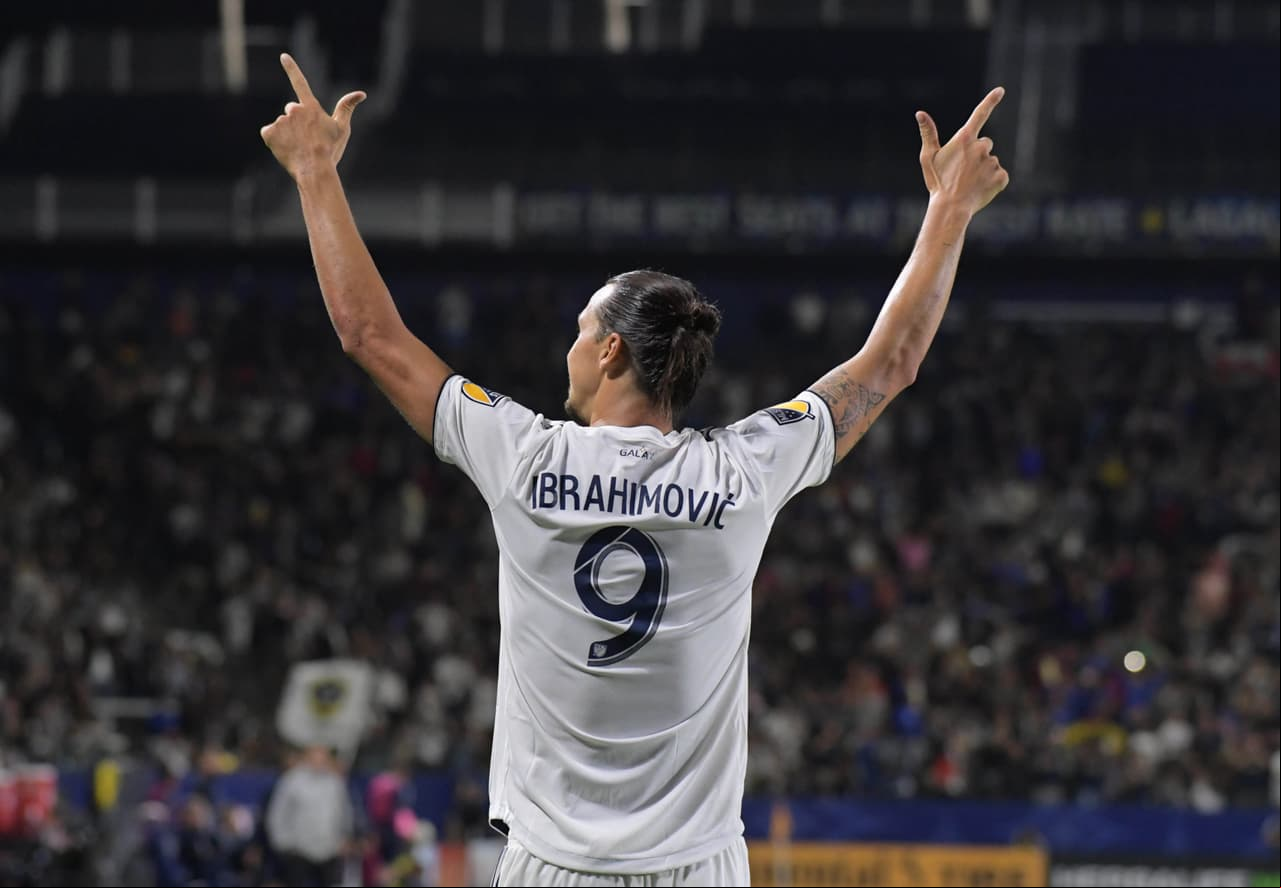 La temporada debut de 
<b>'Ibra' finalizó con 22 goles y 10 asistencias. </b>Nada mal, a pesar de la tempranera eliminación del torneo.
