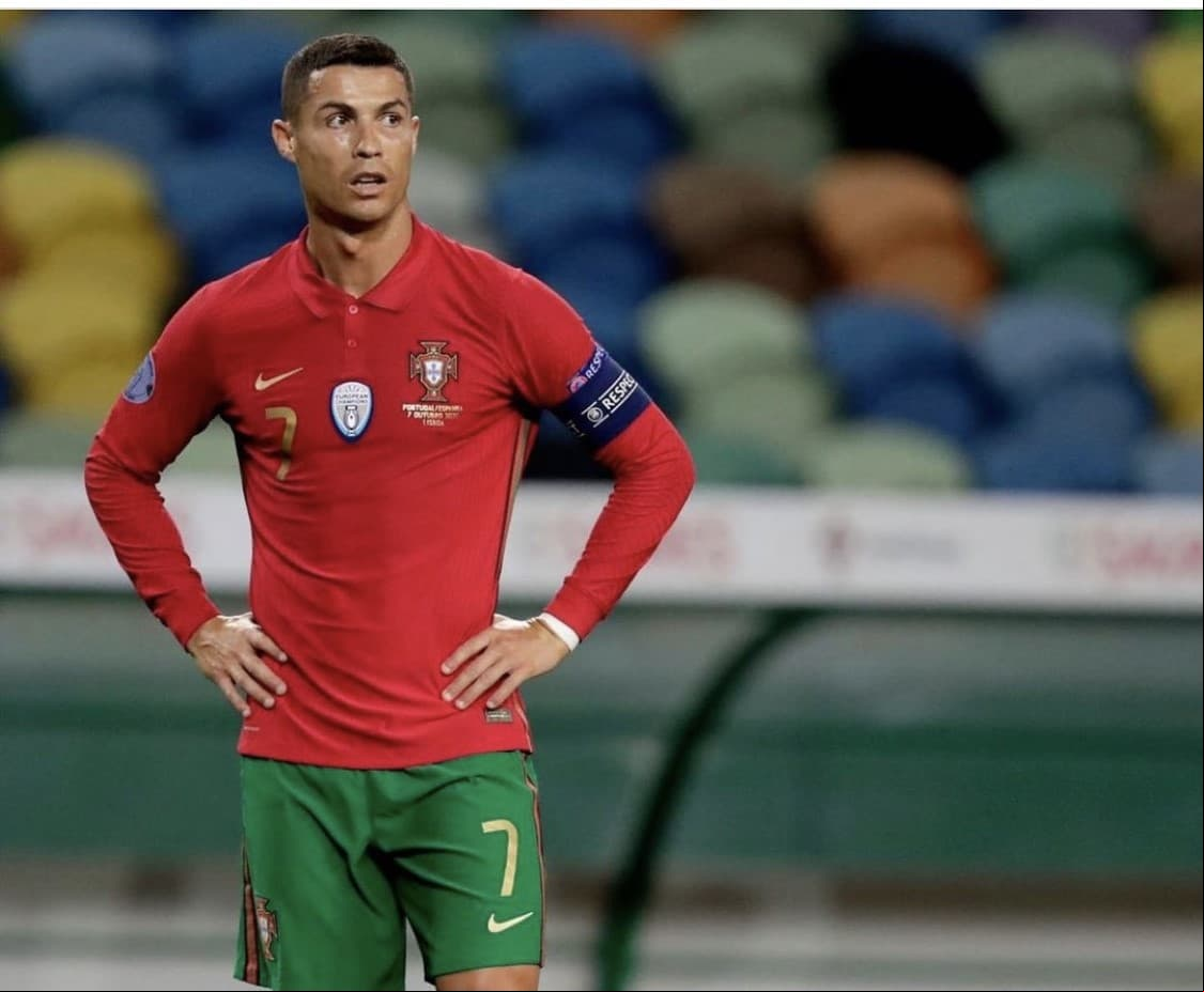 La hermosa casa fue adquirida por el astro portugués en 5 millones de euros en 2010.