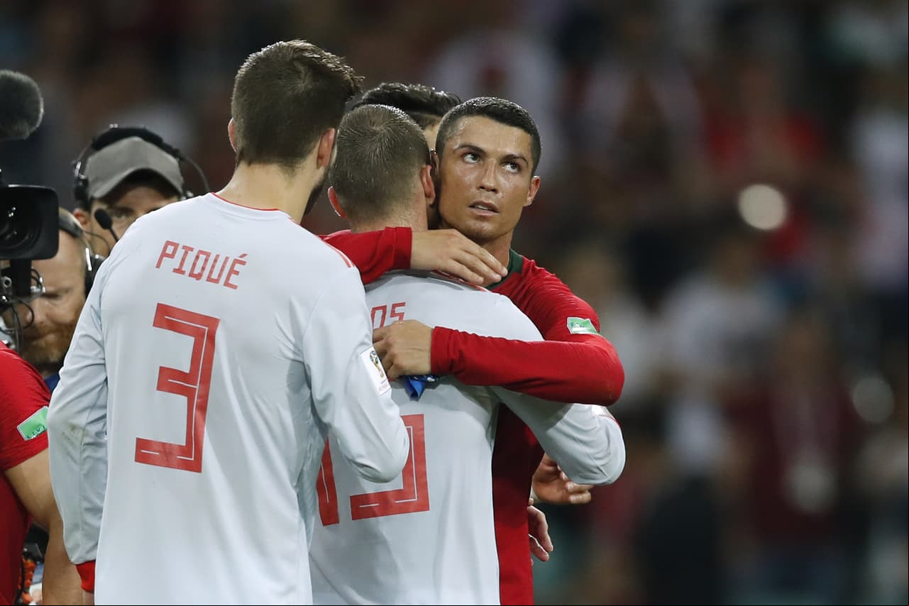 Al finalizar, Cristiano se abrazó con su excompañero Sergio Ramos, compartieron grandes momentos, títulos y hazañas juntos en el Real Madrid.