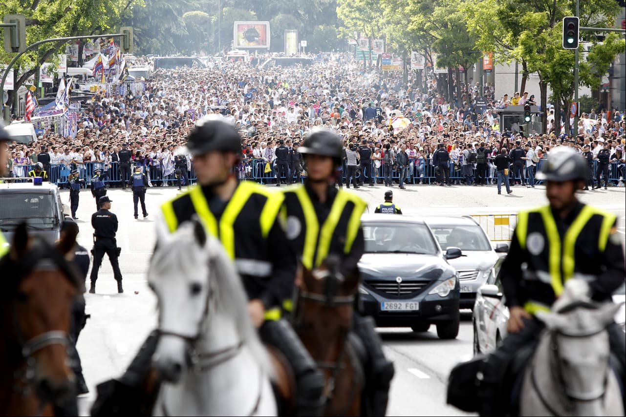 Sin embargo, la Policía Nacional de España fue muy estricta con los dispositivos de seguridad.