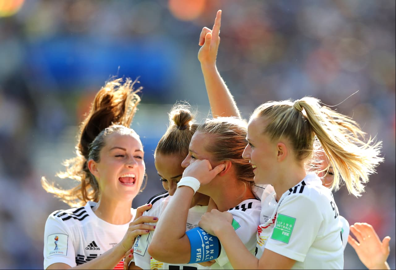 Segundo festejo de Popp en esta Copa del Mundo después de marcarle en la pasada jornada a las sudafricanas.