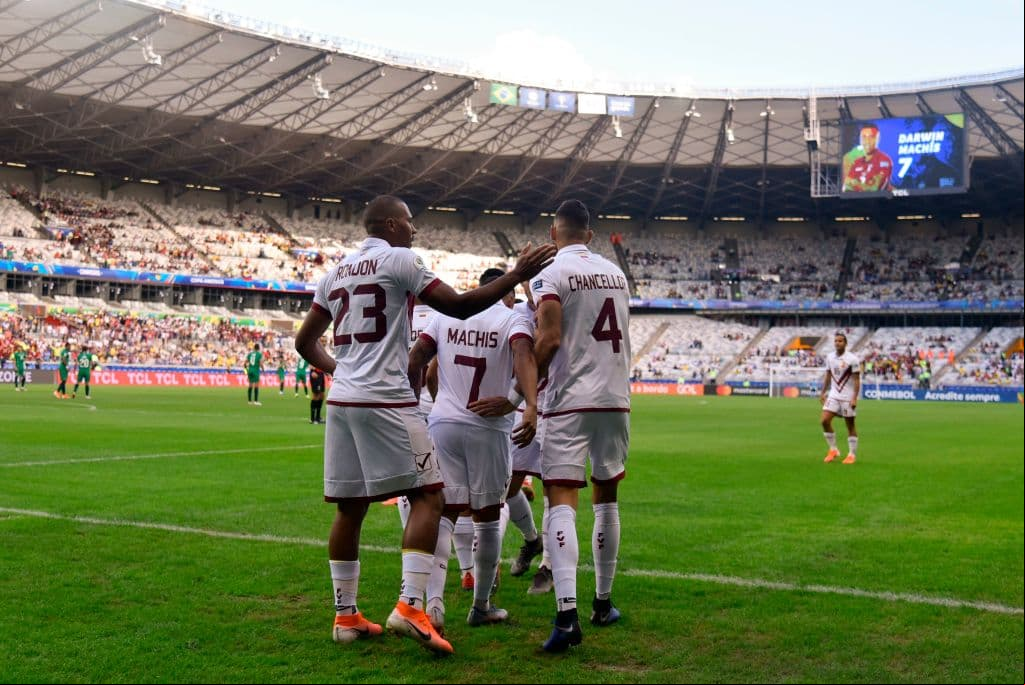 Con cinco puntos Venezuela obtuvo su clasificación como segunda del Grupo A y se medirá en Cuartos de Final con el segundo del Grupo B donde tienen opción Paraguay, Argentina y Catar.