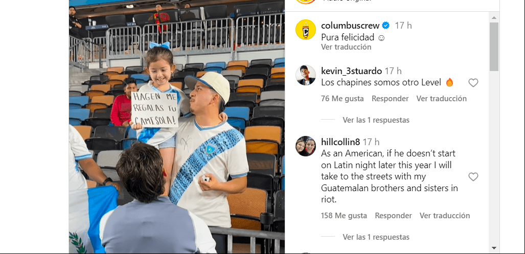 Nicholas Hagen regala su jersey a pequeña aficionada Guatemalteca