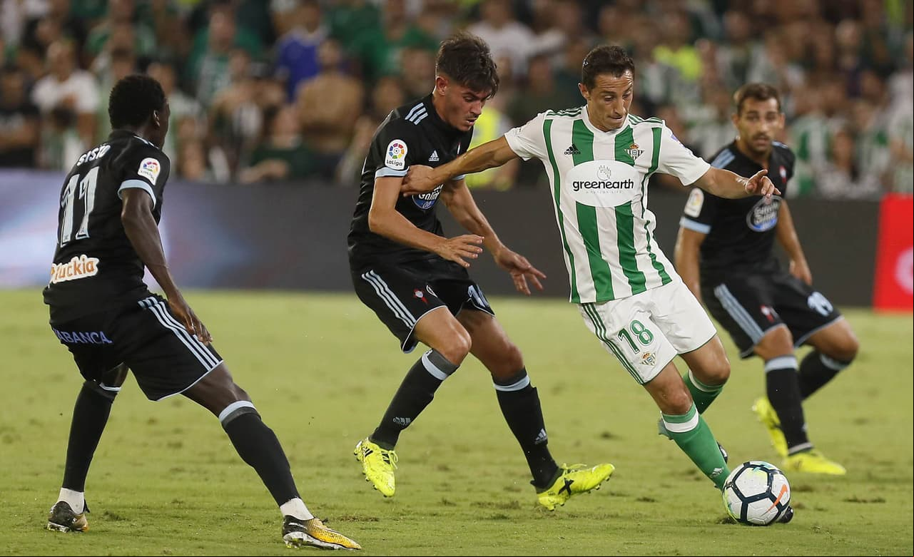 Guardado, siendo el comandante en el mediocampo, pondría asistencia para la igualdad al minuto 31.