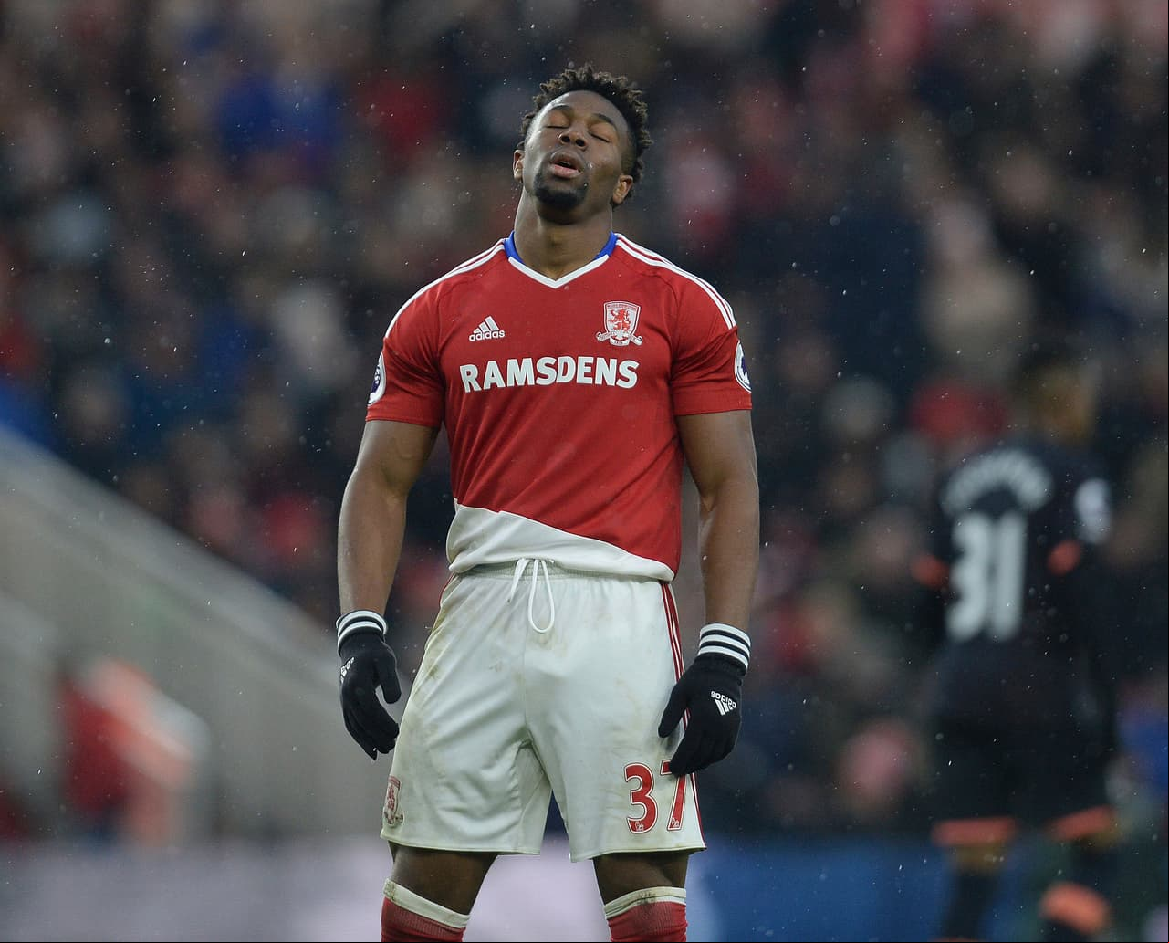 Dio un salto hacia la liga de Inglaterra, donde no tuvo mucha suerte ni en el Aston Villa ni en Birmingham. Fue hasta que estuvo en Middlesbrough, donde mostró su potencial.