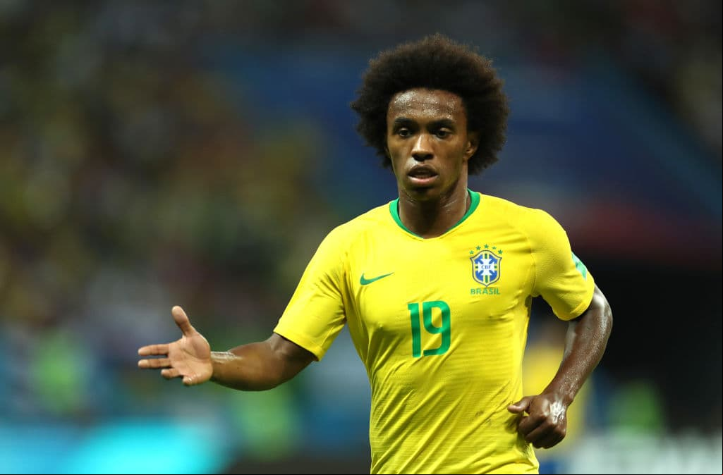 El Manchester United alista su chequera para fichar al brasileño Willian. El rumor indica que los 'Red Devils' tienen 60 millones de libras para contratarlo.