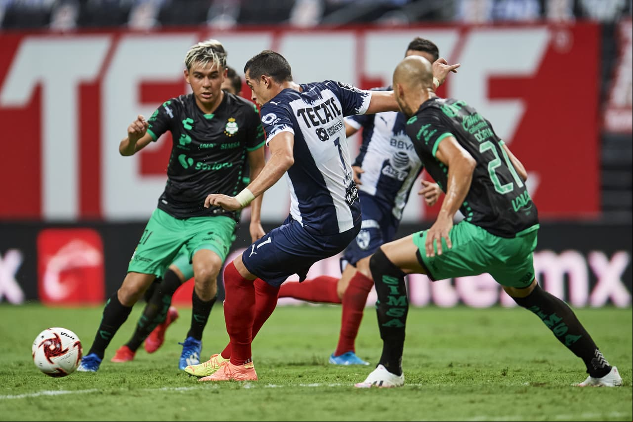 Santos y Monterrey nos regalaron un duelazo donde terminaron empatando 2-2.