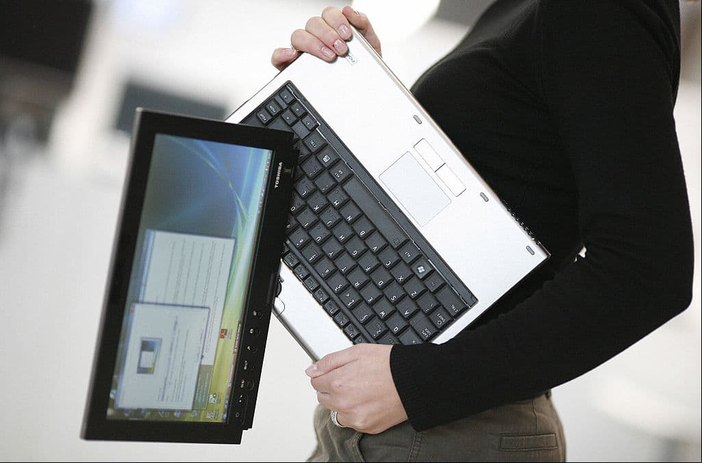 Después de 35 años, la laptop de esta marca ‘descansa en paz’. Decidió vender su división de computadoras a Sharp y sus televisiones a Hisense.