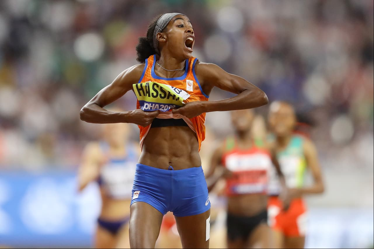 Terminó la carrera de 1,500 metros en 3 minutos, 51 segundos y 95 centésimas (3:51.95).
