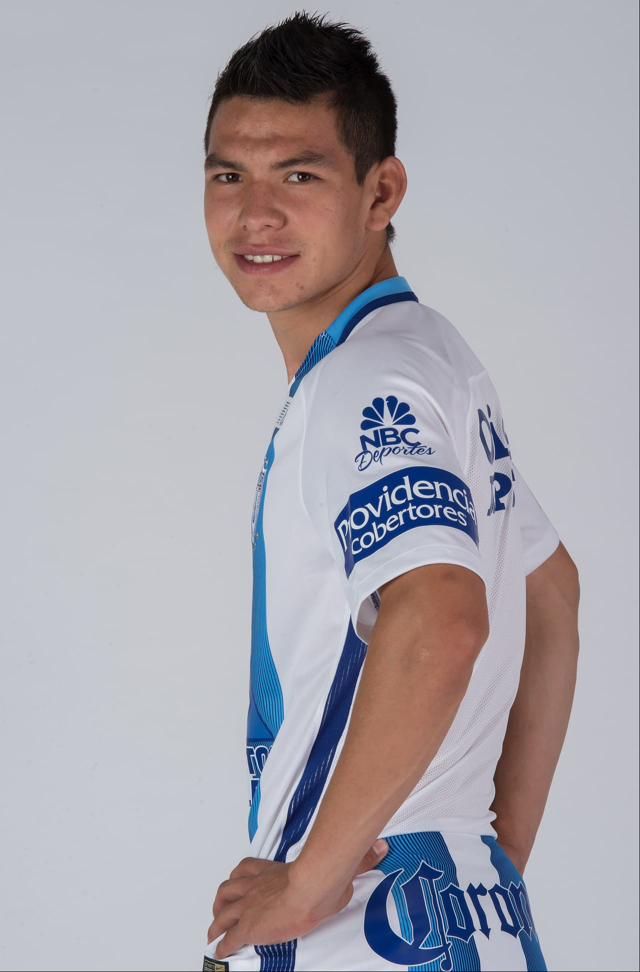 El mediocampista de lujo hasta el momento es Hirving Lozano, de Pachuca, quien cuenta con 24 puntos en lo que va del torneo, su valor es de $9.2 millones.