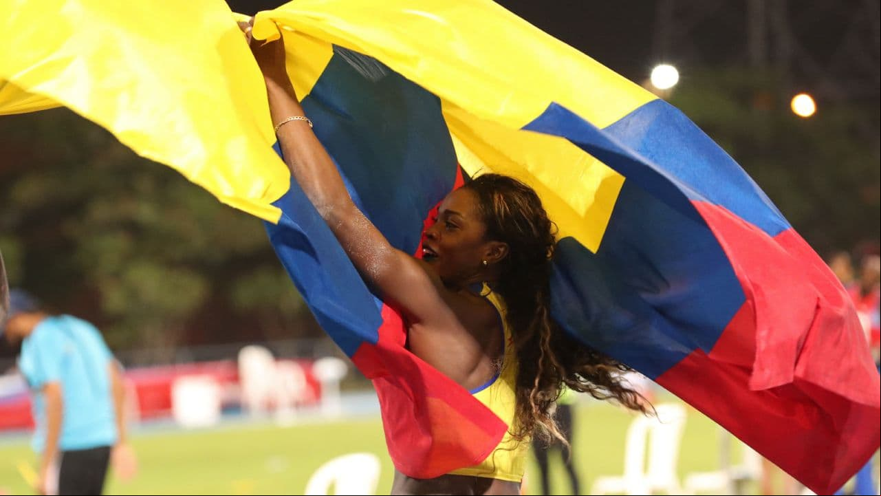Caterine Ibargüen deleita a su público con el oro en salto triple de Barranquilla 2018