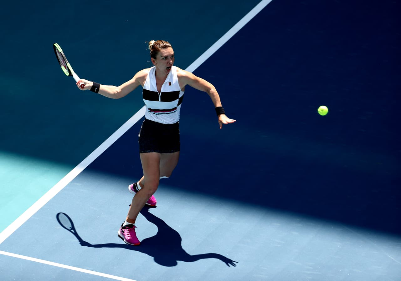 La rumana Simona Halep, número dos en la clasificación WTA, venció 6-4, 7-5 a la china Wang Qiang y se puso en la Semifinal del Miami Open, donde se consolida como favorita.