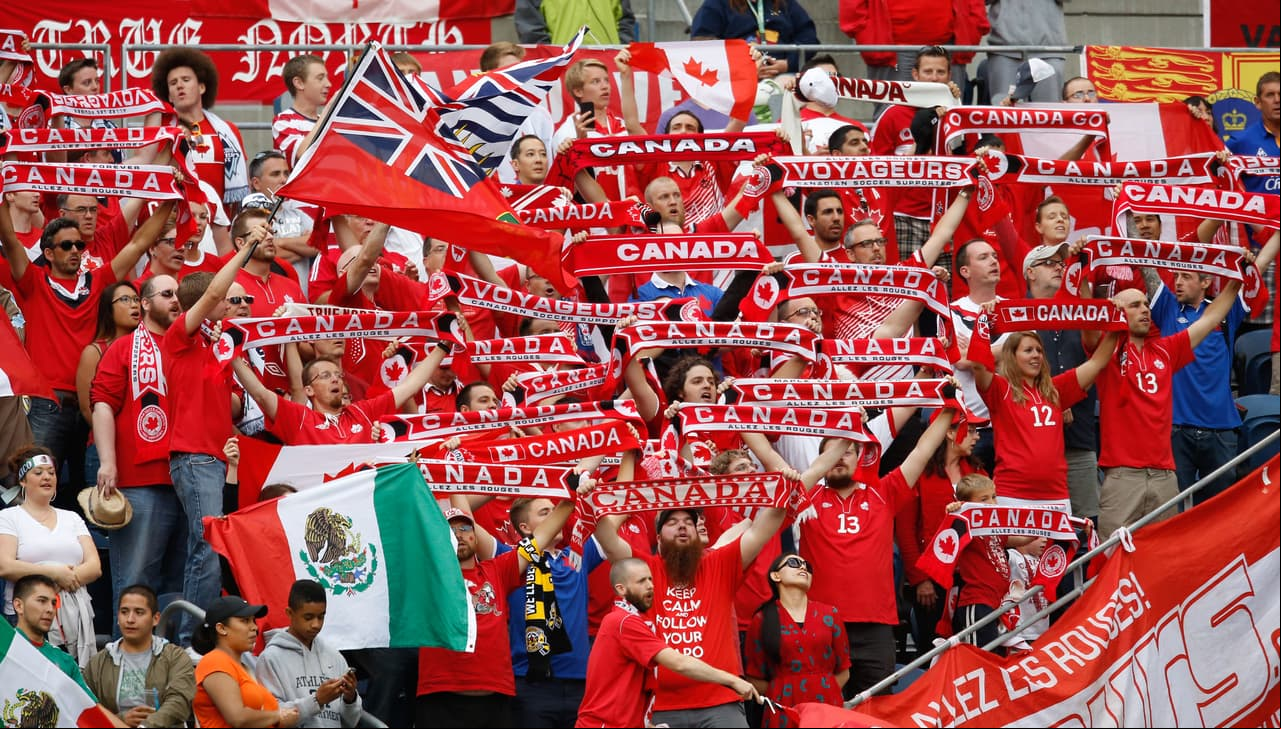 También en la edición 2013 de Copa Oro sorprendió ver una considerable comitiva canadiense movilizada de Vancouver hasta Seattle, Washington.