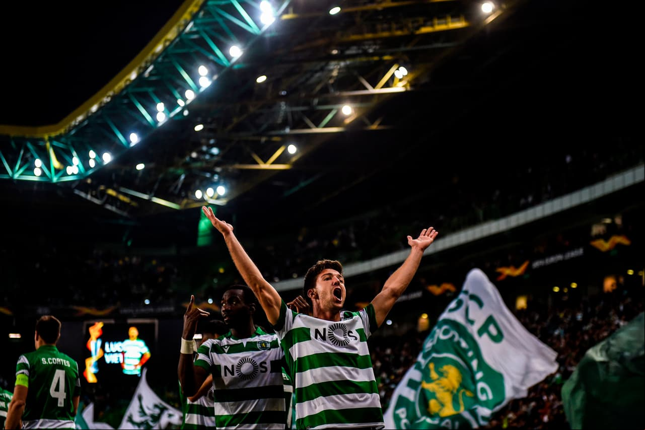 Sporting fue ampliamente superior ante Basaksehir y sumó un triunfo que le permite manejar las circunstancias para el juego de vuelta.