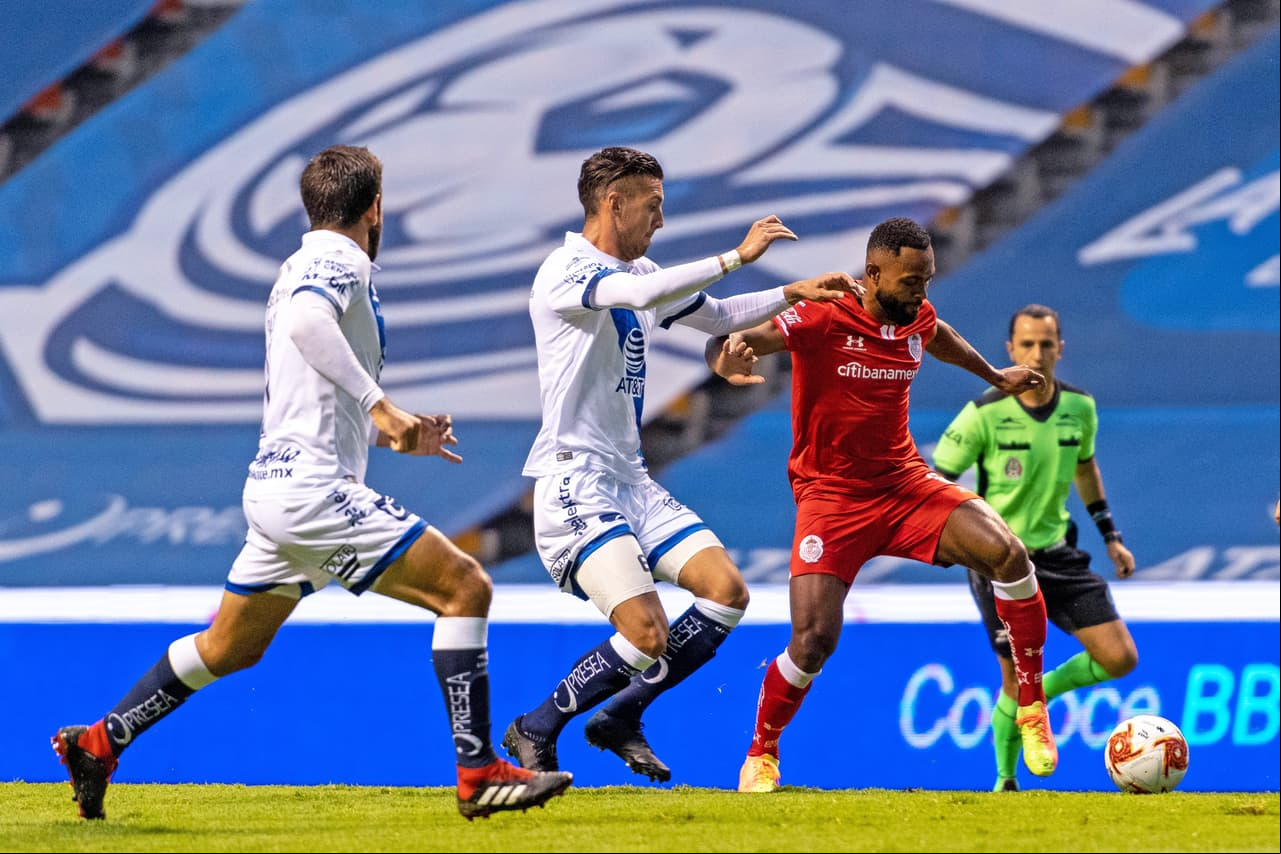 Avanzados los minutos, Toluca estaba más cerca de abrir el marcador.
