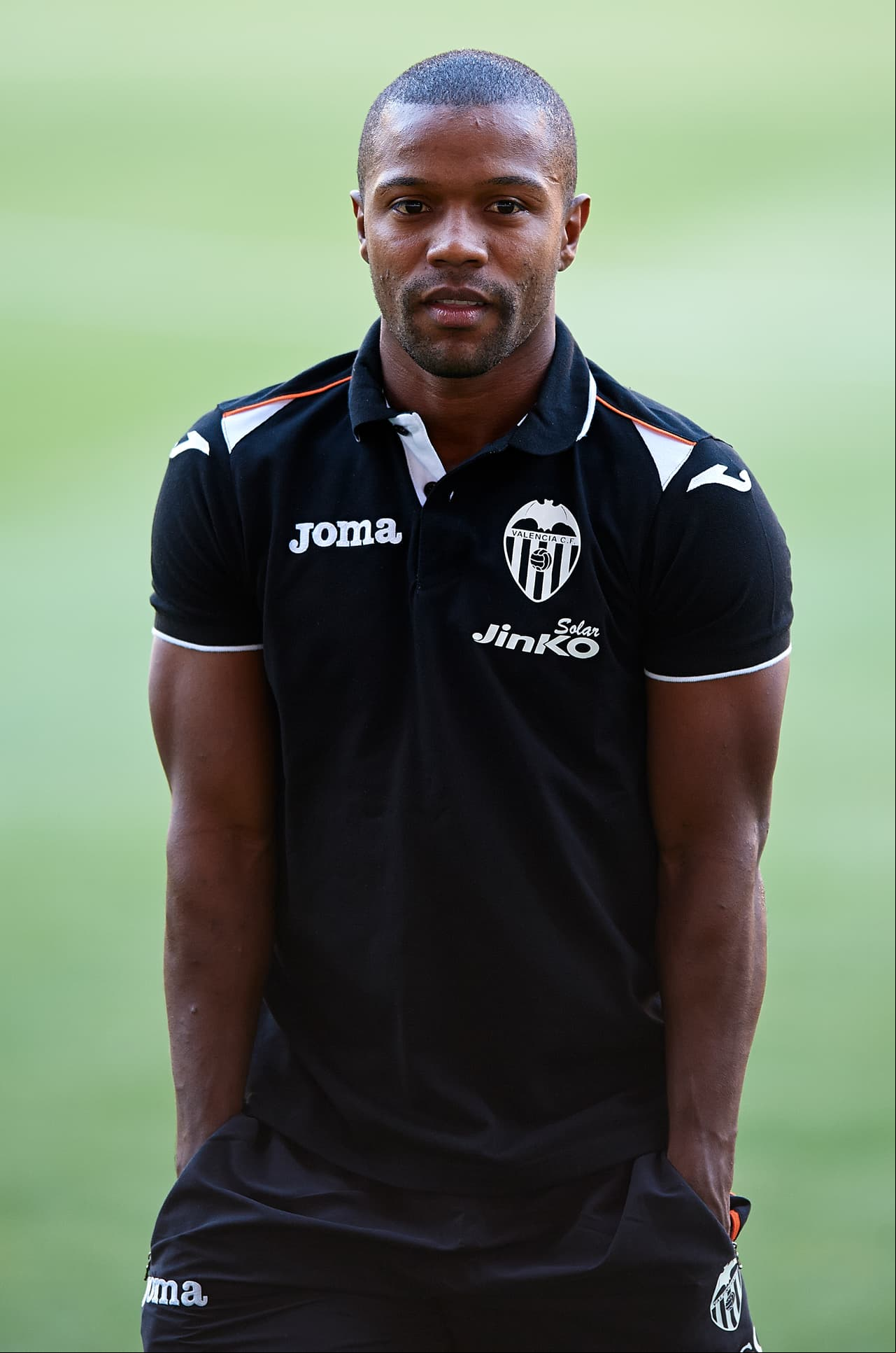 Así que el Valencia CF desembolsó los aproximádamente diez millones de dólares de su claúsula con Monterrey. El colombiano no jugó más que seis fechas del Apertura 2013.