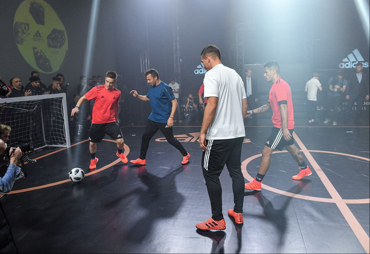 Esta se hizo utilizando la nueva pelota Telstar 18, que cuenta con la mejor tecnología en balones.