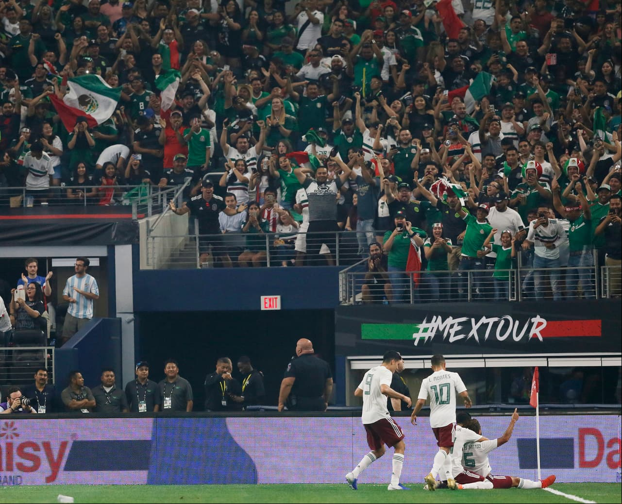 Estadio: AT&T Stadium | Fecha: 09/junio/2019 |Marcador: México 3-2 Ecuador | Amistoso