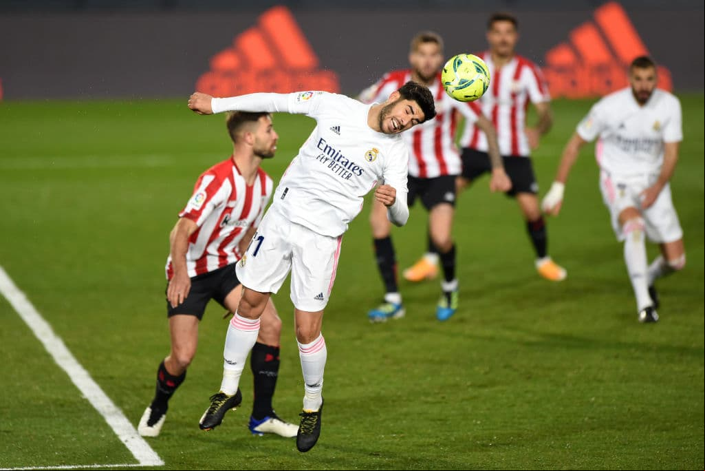 Toni Kroos (45+1’) abrió el marcador y Ander Capa (52’) emparejó los cartones. Hacia la parte final del juego, apareció Benzema (74’, 90+2’) para marcar doblete y darle al conjunto merengue su cuarto triunfo consecutivo considerando todas las competiciones.