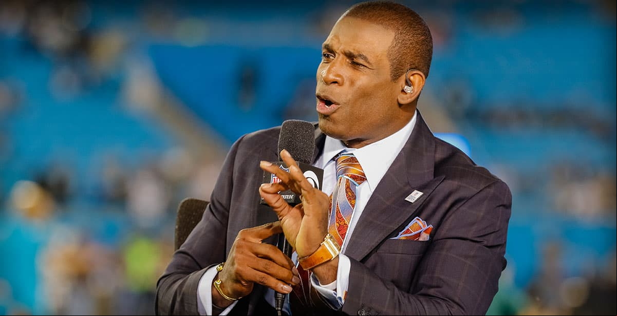 El histórico wide receiver deion Sanders entrenó con Antonio Brown y elogia el trabajo del jugador de 32 años que se encuentra sin equipo de la NFL desde septiembre de 2019.