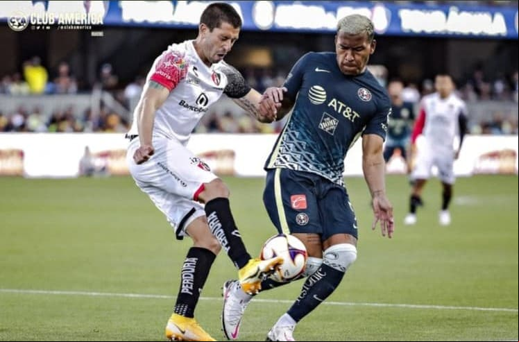 El América, con su Tour Águila, jugó un partido amistoso contra el Atlas en San José California.