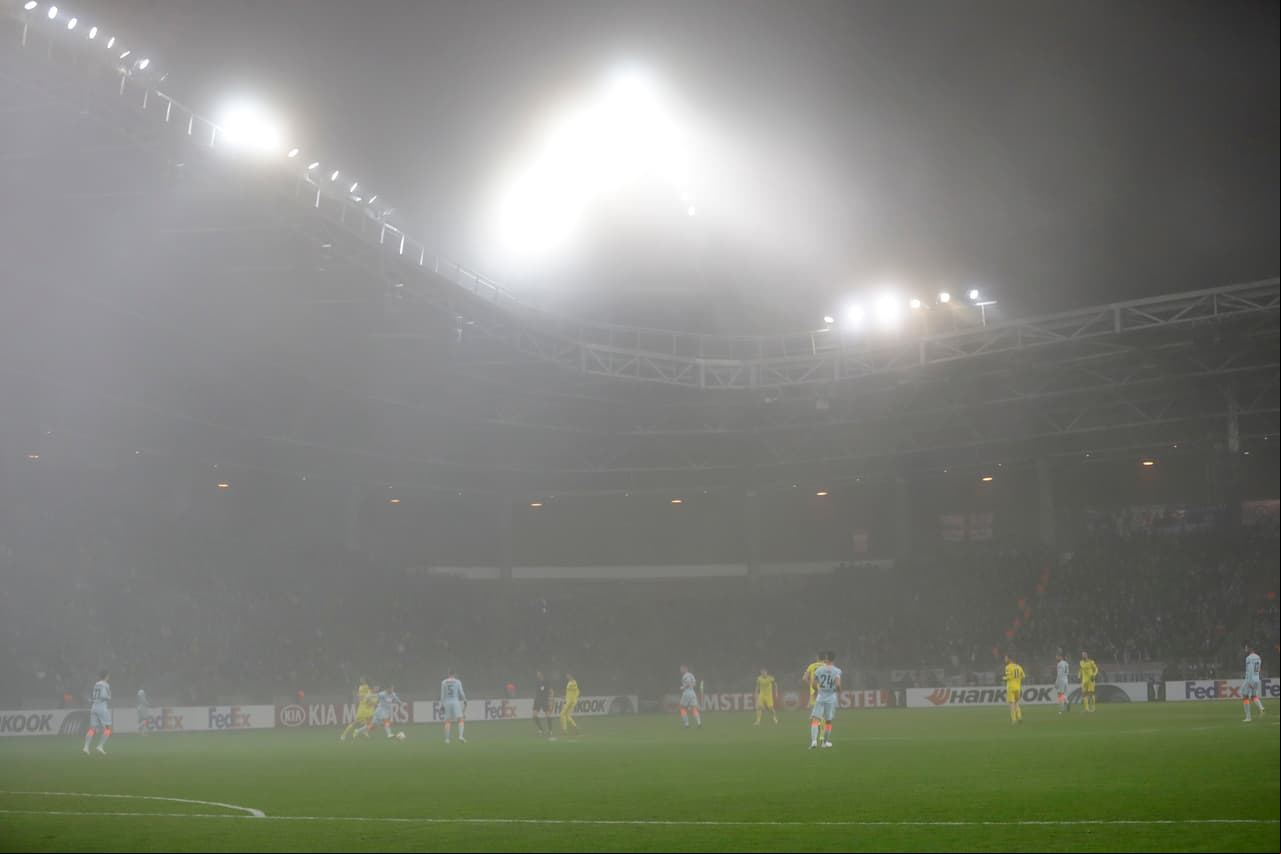 Un marco muy bueno se vivía en el estadio de Borisov para esta jornada europea entre ingleses y bielorusos.