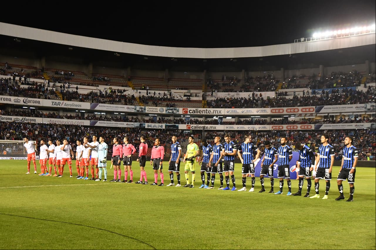 Necaxa aprovechó la superioridad numérica y repitió dosis con triunfo 2-3 (2-6 global) ante Gallos Blancos.