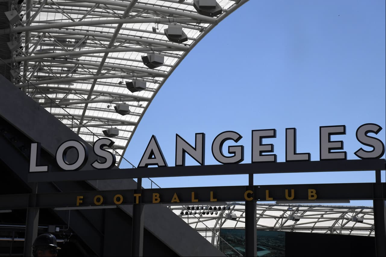 En los años recientes Major League Soccer abrió varios estadios históricos, que rápidamente se instalaron como grandes escenarios de la liga. En abril de 2018 se puso en funcionamiento el Banc of California Stadium, la casa de LAFC.
<br>