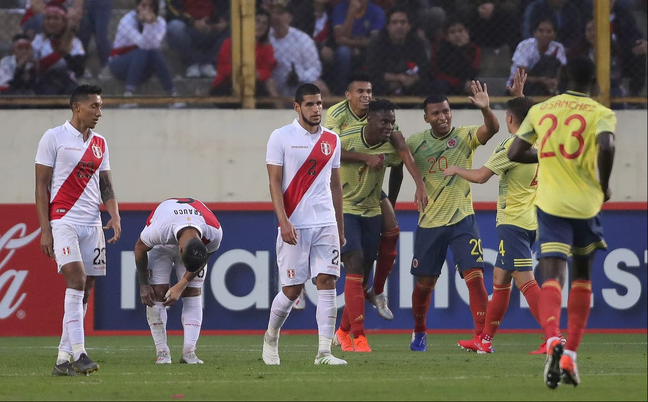 En el minuto 90'+3 el delantero del Atalanta Duván Zapata anotó el 3-0 definitivo para Colombia.