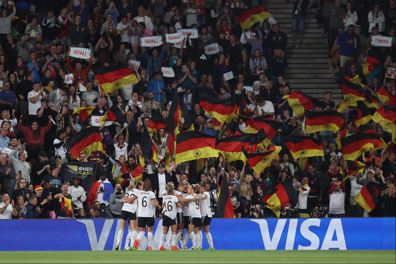 Gracias a un espectacular doblete de Alexandra Popp, Alemania venció a Francia y se metió a la Final en busca de su noveno título de la Euro Femenil. Ahora se verá las caras ante la local Inglaterra.