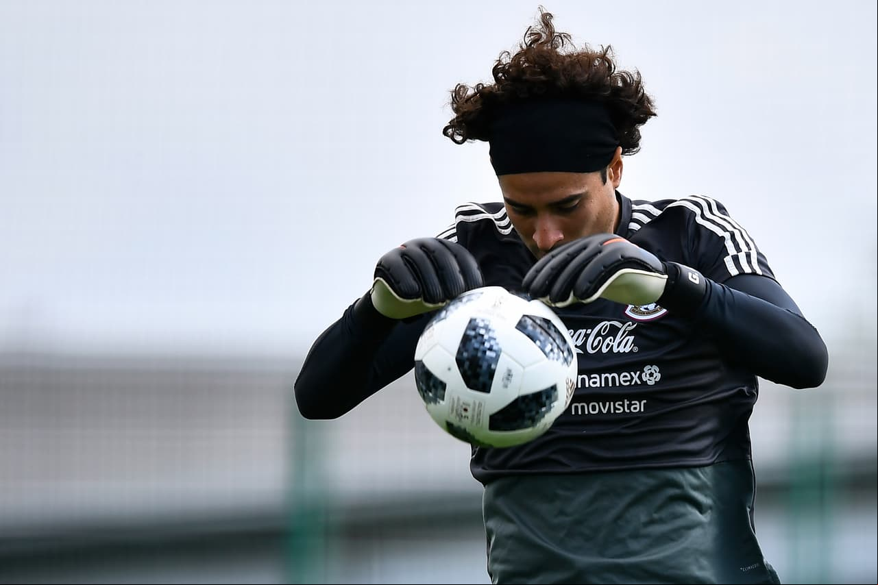 Guillermo Ochoa ha sido hasta ahora uno de los que ha estado en la titular en el arco mexicano, aunque su nivel no ha sido el deseado.