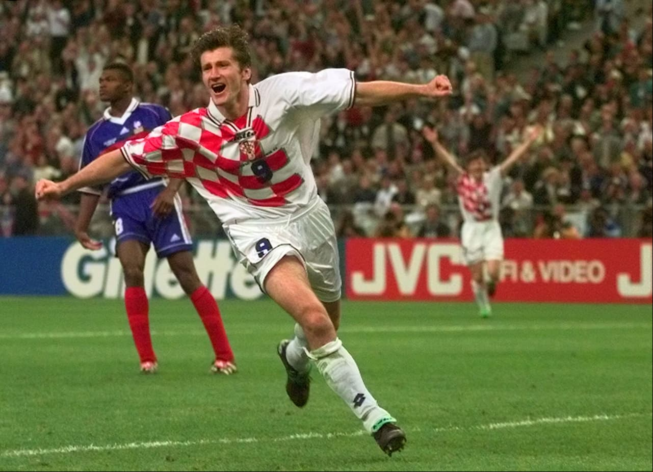 Pero el equipo balcánico se quedó corto y perdió 2-1 en semifinales ante el futuro campeón, Francia. Croacia debió conformarse con el partido por el tercer lugar, el que ganaron por 2-1 a Holanda.