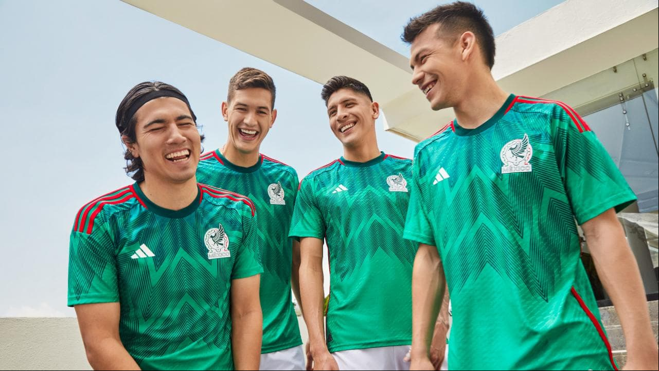 MÉXICO, LOCAL. Las distintas marcas patrocinadoras se han lucido con los diseños para el Mundial Qatar 2022.