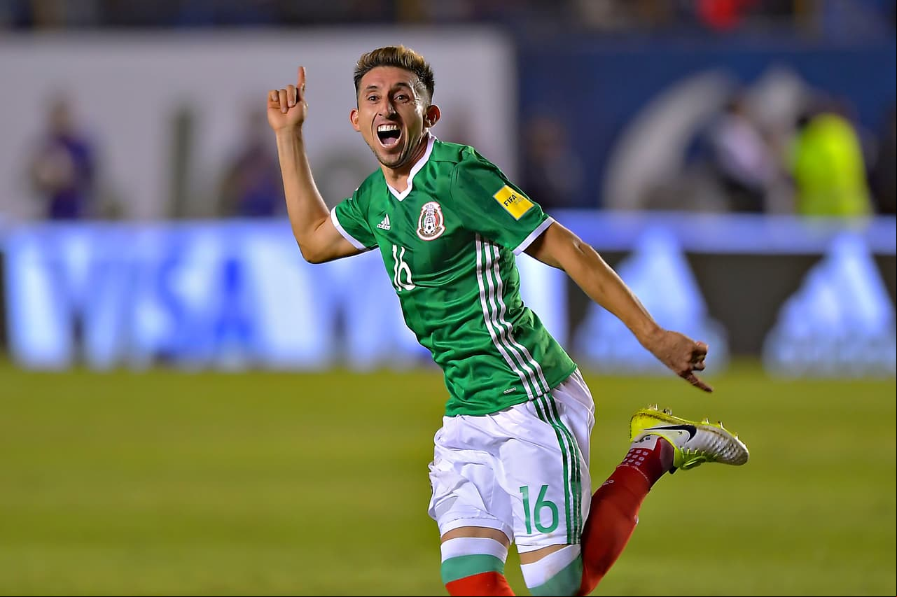 El grupo de jugadores con tres anotaciones lo lidera
<b> Héctor Herrera.</b> Las suyas fueron en los partidos ante El Salvador (Eliminatorias), Uruguay (Copa América Centenario) y Trinidad y Tobago (Eliminatorias).