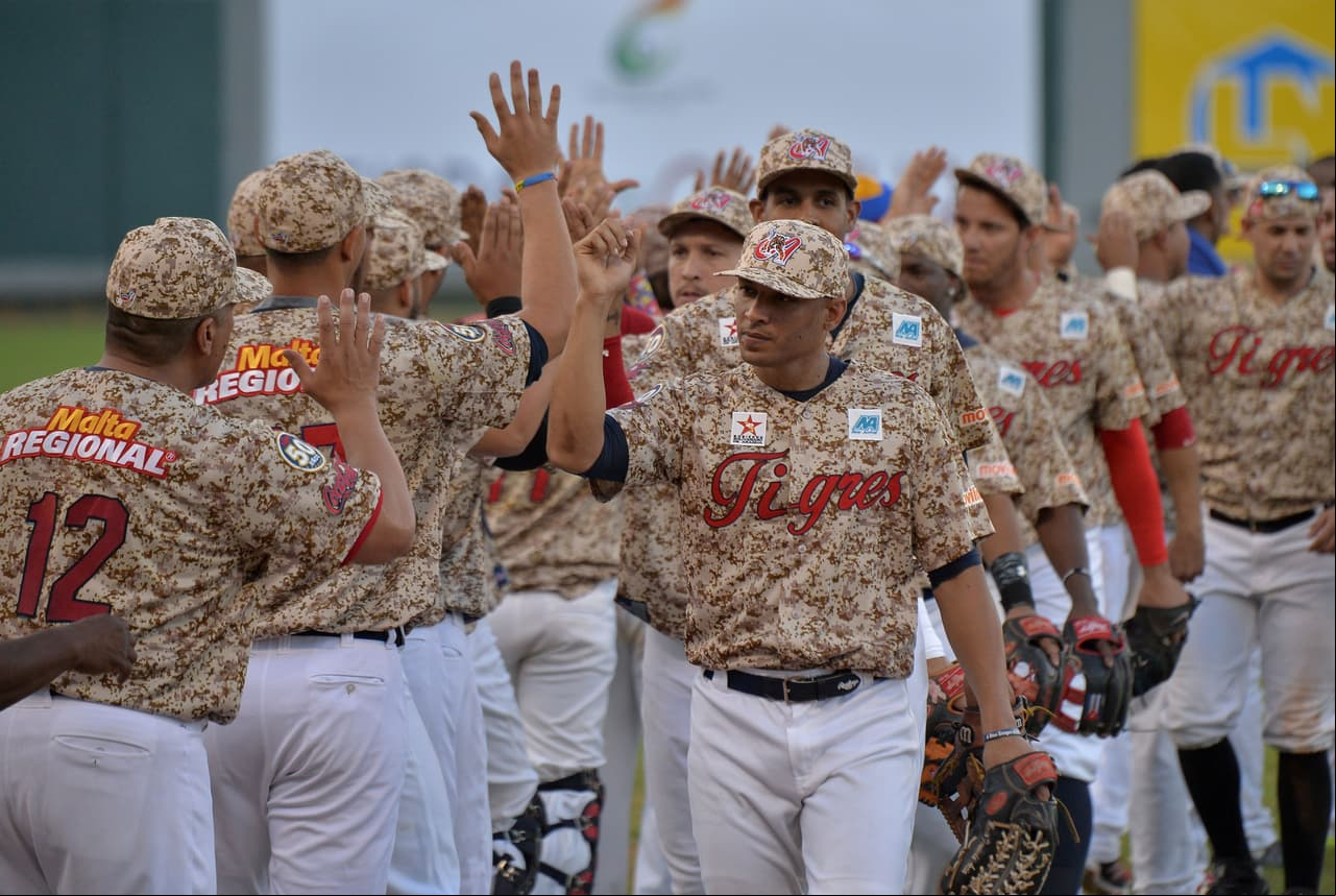 Venezuela derrota a Puerto Rico en el inicio de la Serie del Caribe