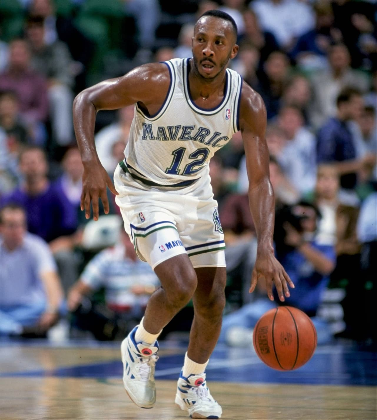 El 7 de diciembre de 1997 los Houston Rockets y los Dallas Mavericks se volvieron a medir en el Palacio de los Deportes en el primer juego de temporada regular de NBA fuera de Estados Unidos.