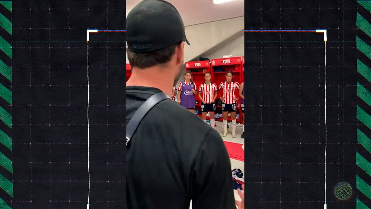 ‘Pollo’ Briseño alentó junto a sus hijas a Chivas Femenil