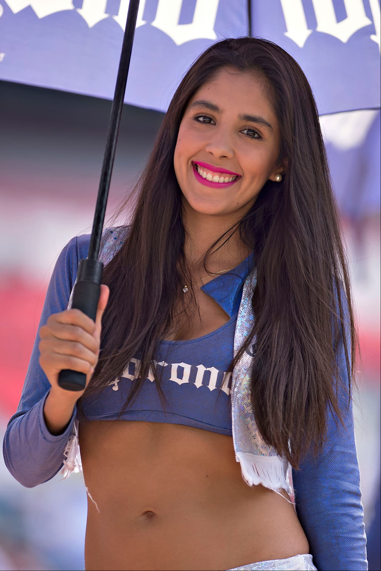 La belleza de las porristas en la fecha 16