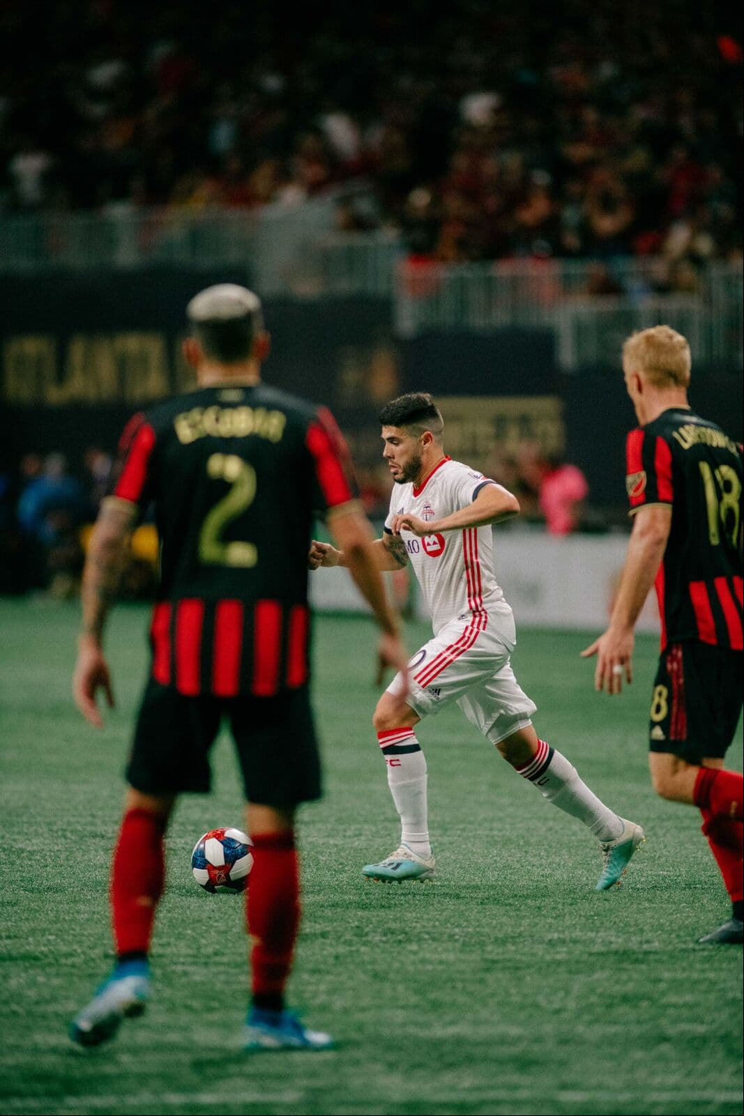 Con goles de Nicolas Benezet al 14 y Nick DeLeon al 78, el Toronto FC remonta y llega a la MLS Cup donde se enfrentarán al Seattle Sounders.